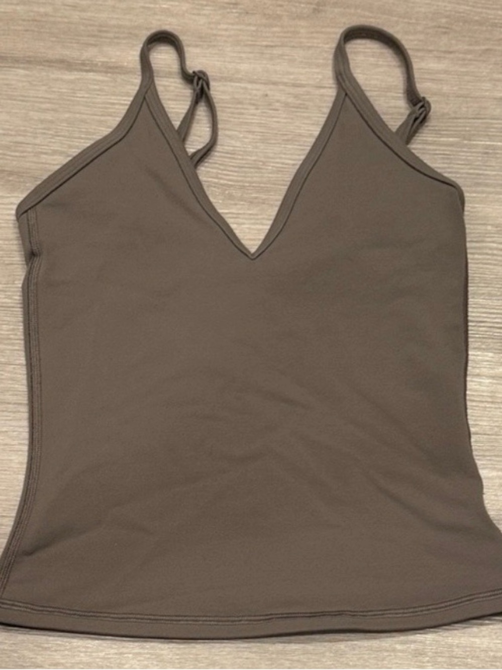 Aritzia Women's V-Neck Tank Top in Taupe XS